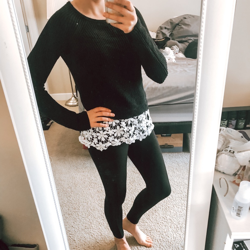 Black & white long sleeve sweater w/ crochet